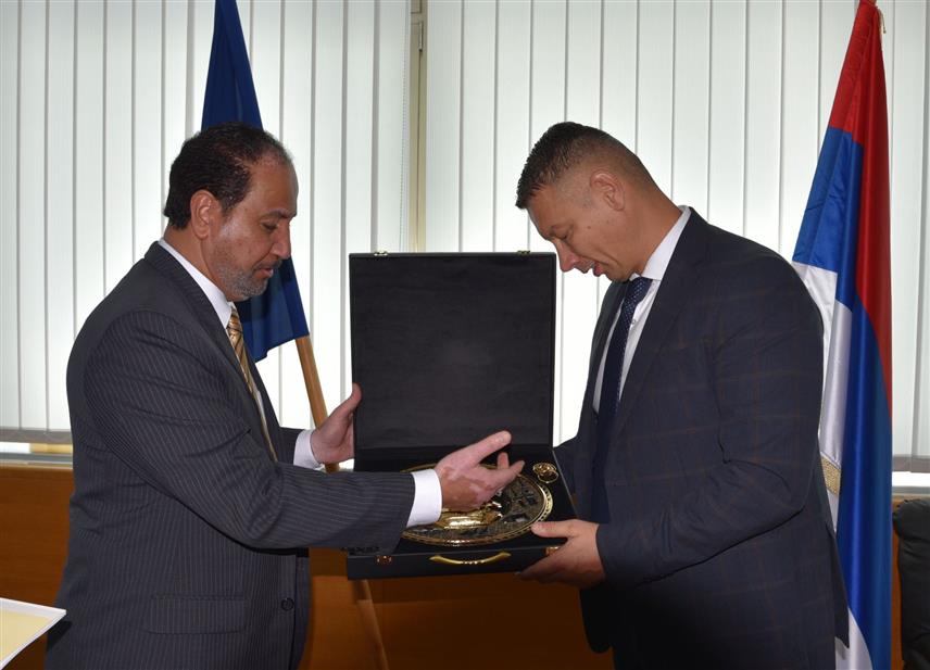 САРАЈЕВО, 20. СЕПТЕМБРА /СРНА/ - Министар безбједности у Савјету министара Ненад Нешић и амбасадор Кувајта у БиХ Захер Алкхураинеј.