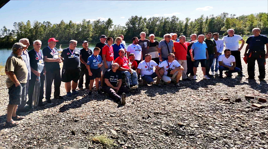 БИЈЕЉИНА, 21. СЕПTЕМБРА /СРНА/ - На Швапским адама код Бијељине одржан је 11. међународни турнир у пецању на пловак у организацији регионалног удружења ампутираца Бијељина.