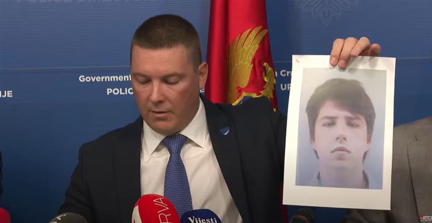 ПОДГОРИЦА, 22. СЕПТЕМБРА /СРНА/ - Министар унутрашњих послова Црне Горе Филип Аџић изјавио је данас да је ријешен случај обијања депоа Вишег суда у Подгорици, да имају доказе да су у копању тунела учествовала четворица држављана Србије, као и траг који води ка налогодавцима.
