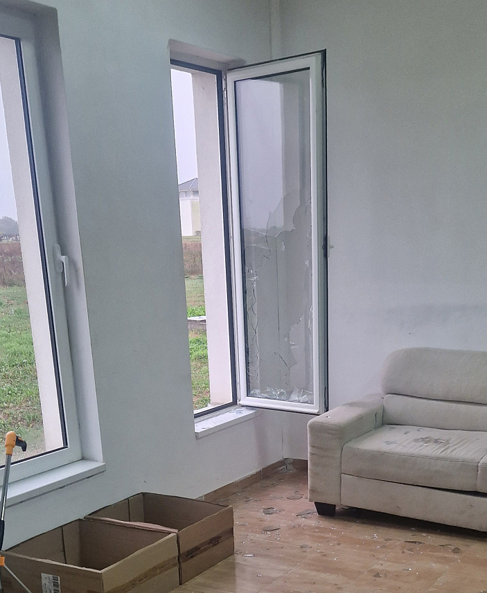 БИЈЕЉИНА, 25. СЕПТЕМБРА /СРНА/ - Провалници су из предузећа "Градско гробље" у Бијељини украли касу са више од 4.000 КМ пазара.