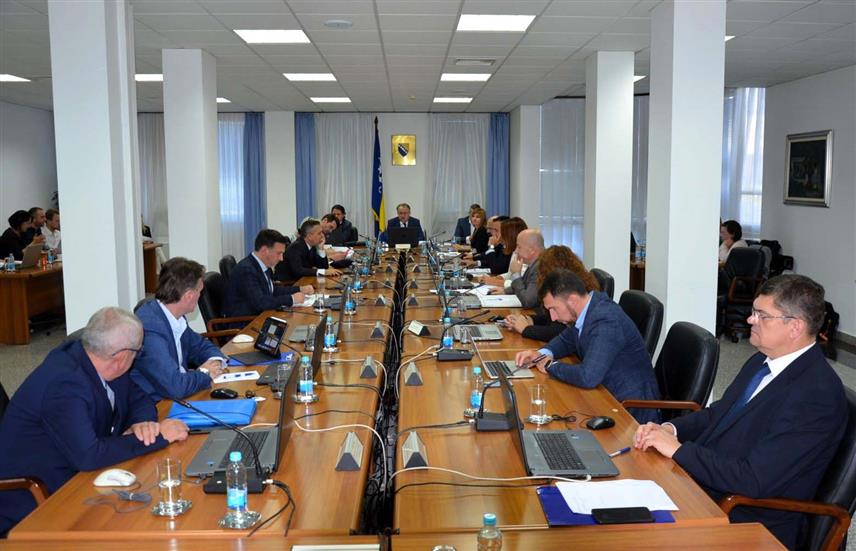 МОСТАР, 28. СЕПТЕМБРА /СРНА/ - Сједница Владе Федерације БиХ у Мостару.