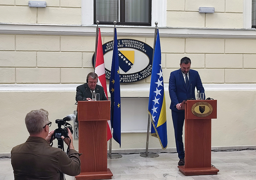 САРАЈЕВО, 29. СЕПТЕМБРА /СРНА/ - Министар иностраних послова у Савјету министара Елмедин Конаковић и шеф данске дипломатије Ларс Локе Расмусен.