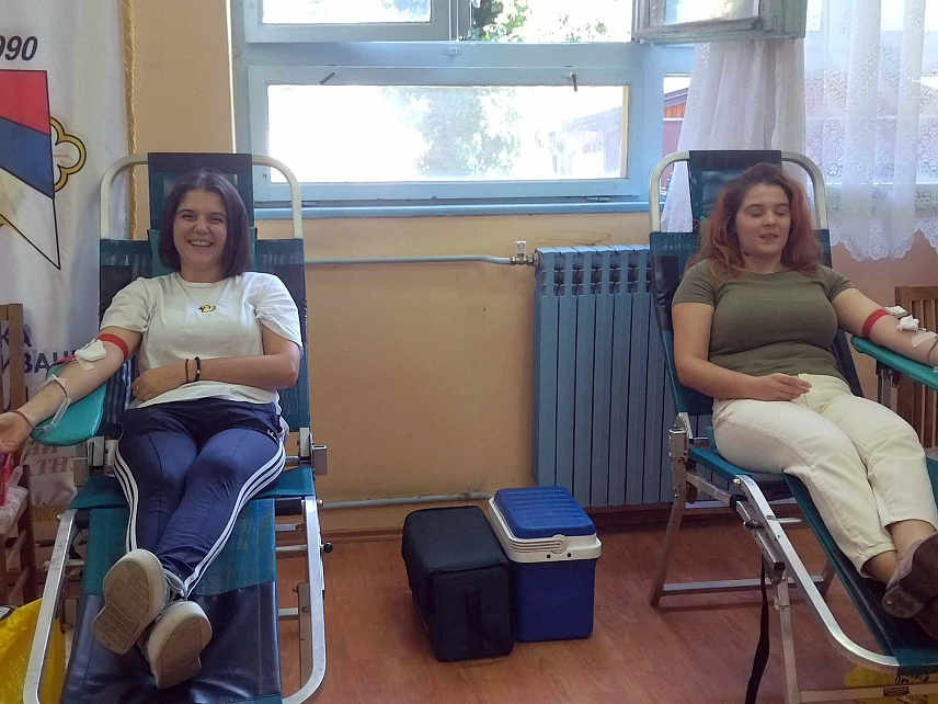 БРОД, 29. СЕПТЕМБРА /СРНА/ - У Броду су данас у акцији добровољног давалаштва прикупљене 74 дозе крви, а овом хуманом активношћу почело је обиљежавање "Октобарских свечаности слободе Брод 2023".