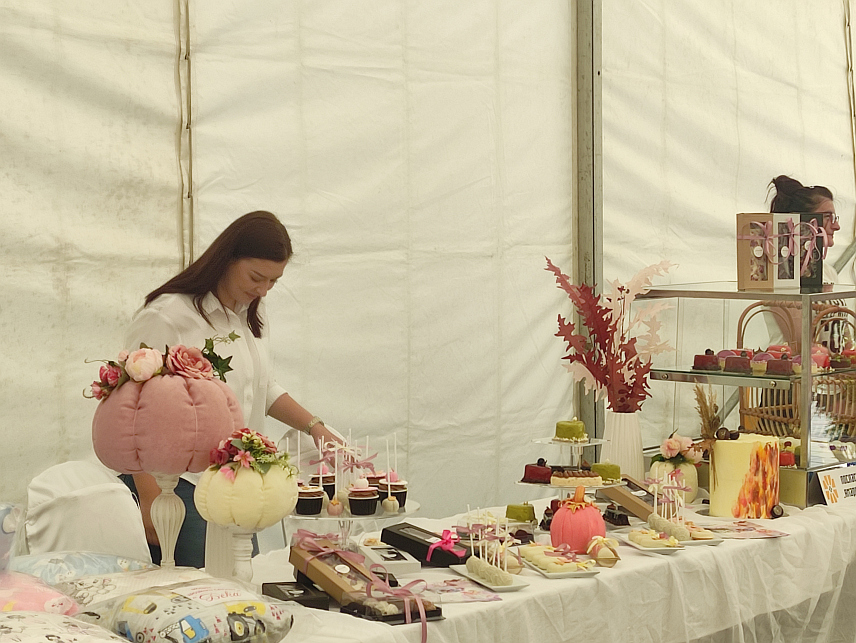 БИЈЕЉИНА, 30. СЕПТЕМБРА /СРНА/ - Други Сајам женског предузетништва окупио је данас у Бијељини шездесетак предузетница, не само из овог града, него и локалних заједница регије.