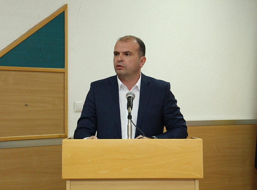 ЗВОРНИК, 10. ЈАНУАРА /СРНА/ - Градоначелник Зворника Бојан Ивановић .