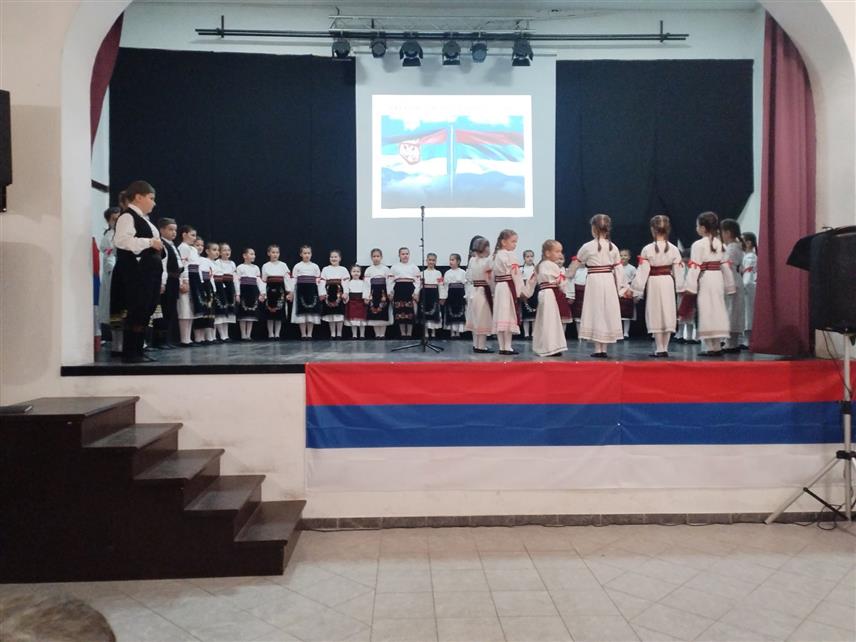 БИЈЕЉИНА, 11. ЈАНУАРА /СРНА/ - Мјесна Борачка организација Јања у Бијељини организовала је вечерас свечану академију поводом Дана Републике 9. јануара - предсједник Борачке организације Бијељина Миодраг Стевановић.