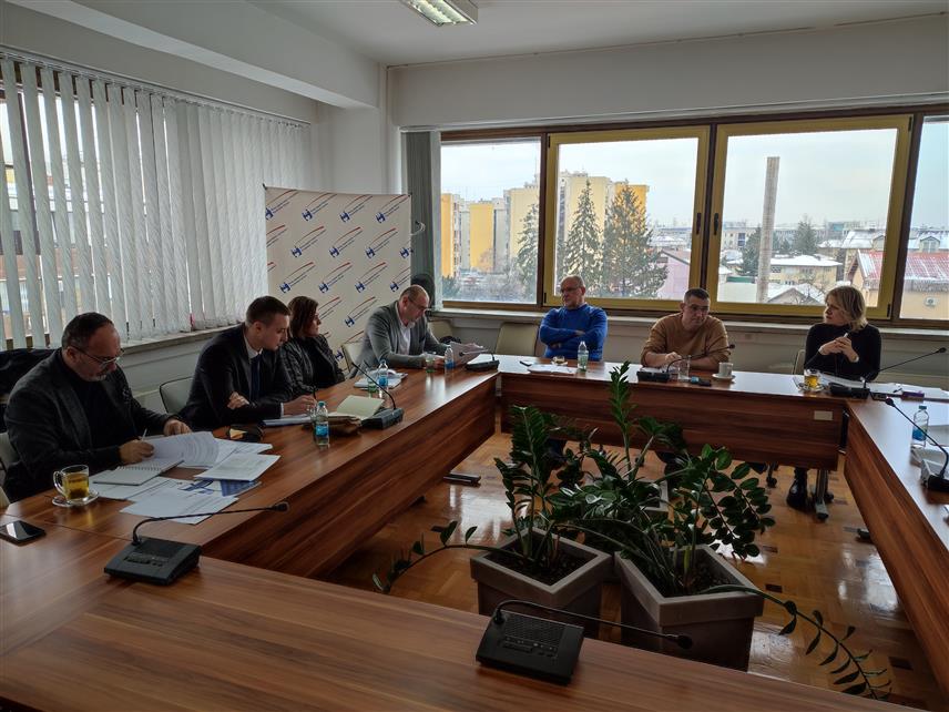 БАЊАЛУКА, 12. ЈАНУАРА /СРНА/ - Интегрисани здравствени информациони систем /ИЗИС/ од понедјељка, 15. јануара, биће постепено пуштан у функцију у здравственим установама које су испоштовале све безбједносне препоруке.