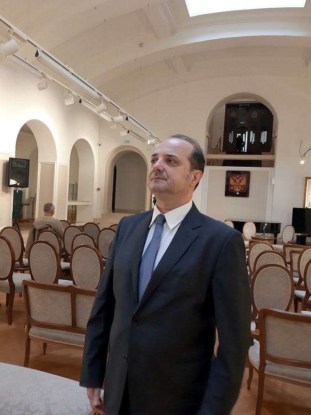 БЕОГРАД, 15. ЈАНУАРА /СРНА/ - Историчар Александар Раковић изјавио је Срни да је случај "Рачак" био лаж и инсценација која је довела до бомбардовања СР Југославије и увертира у окупацију Косова и Метохије, те да Запад никада неће признати да је то био фалсификат.