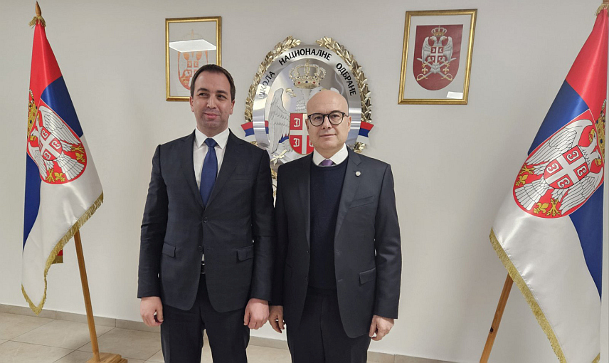 БЕОГРАД, 15. ЈАНУАРА /СРНА/ - Свечаним пријемом у Школи националне одбране у Београду почело усавршавања 13. класе Високих студија безбедности и одбране Србије међу полазницима  је и Горан Селак, предсједник Социјалистичке партије Српске, обратио се и министар одбране Србије Милош Вучевић. 