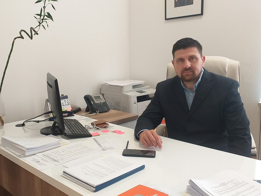 ВЛАСЕНИЦА, 16. ЈАНУАРА /СРНА/ - Вршилац дужности директора Јавно комунално предузеће "Власеница"Александар Краљевић .