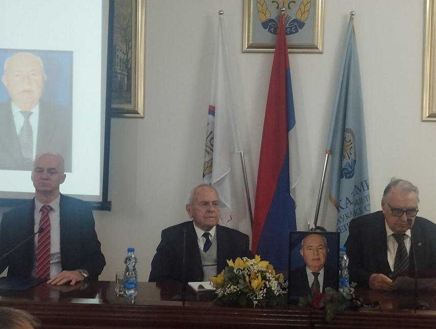 БАЊАЛУКА, 16. ЈАНУАРА /СРНА/ - Предсједник Академије наука и умјетмности Републике Српске Рајко Кузмановић - комеморација поводом смрти академика Србољуба Живановића.