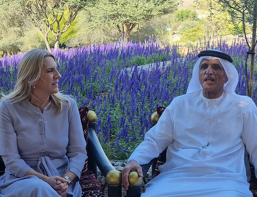 АБУ ДАБИ, 17. ЈАНУАРА /СРНА/ - Српски члан Предсједништва БиХ Жељка Цвијановић и владар Емирата Рас ел Хајма шеик Сауд бин Сакр ел Kасими изразили су данас опредијељеност за унапређење сарадње Републике Српске и БиХ са тим емиратом и Уједињеним Арапским Емиратима /УАЕ/ у свим областима које су од заједничког интереса.