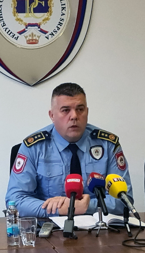 ДОБОЈ, 18. ЈАНУАРА /СРНА / - Начелник Полицијске управе Добој Слободан Радинковић на конференцији за новинаре.