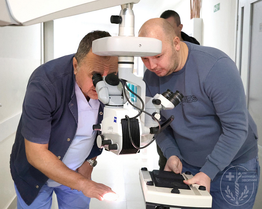 ЗВОРНИК, 18. ЈАНУАРА /СРНА/ - Одјељење за офталмологију Болнице Зворник добило је три савремена апарата који ће омогућити да пацијенти из регије Бирач добију нове комплетније здравствене услуге због чега неће морати да иду на лијечење у друге установе.