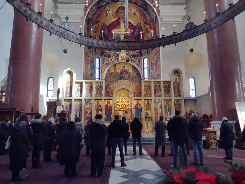 БЕОГРАД, 22. ЈАНУАРА /СРНА/ - У Цркви Светог Марка у Београду служен је парастос за Србе у Равним Котарима код Задра и на Малом Алану на Велебиту, које су прије 31 годину убиле хрватске оружане снаге у акцији "Масленица" и за чије убиство до данас нико није одговарао.