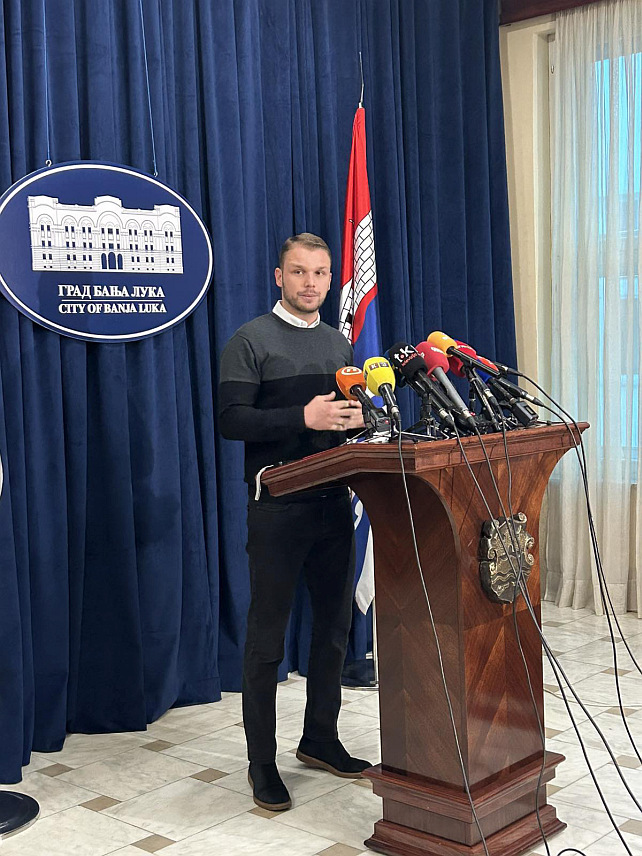 БАЊАЛУКА, 23. ЈАНУАРА /СРНА/ - Градоначелник Бањалуке Драшко Станивуковић на конференцији за новинаре.