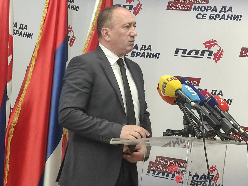 БАЊАЛУКА, 25. ЈАНУАРА /СРНА/ - Потпредсједник ПДП-а Игор Црнадак на конференцијни за новинаре.