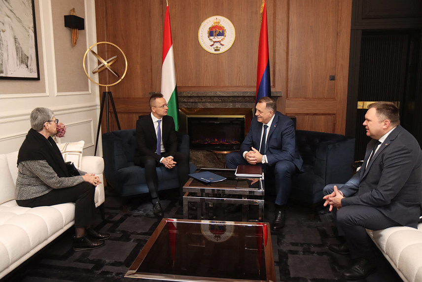 БАЊАЛУКА, 26. ЈАНУАРА /СРНА/ - Састанак предсједника Републике Српске Милорада Додика са министром спољних послова Мађарске Петером Сијартом у Бањалуци.