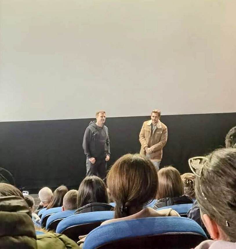 ВИШЕГРАД, 27. ЈАНУАРА /СРНА/ - У Андрићграду је одржана српска премијера најгледанијег руског филма "Слуга 2", у присуству глумца Милоша Биковића и редитеља Клима Шипенка.