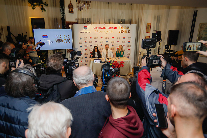 БЕОГРАД, 29. ЈАНУАРА /СРНА/ - Више од 2.000 породица тренутно чека помоћ "Хуманитарне организације Срби за Србе", због чега је веома значајна велика турнеја хуманости у оквиру које ће средства бити усмјерена за те намјене, речено је данас на конференцији за новинаре у Београду.