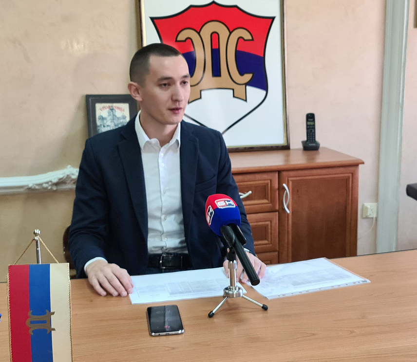 ДОБОЈ, 31. ЈАНУАРА /СРНА/ - Предсједник Градског одбора Српске демократске странке Добој Стефан Гаврић.