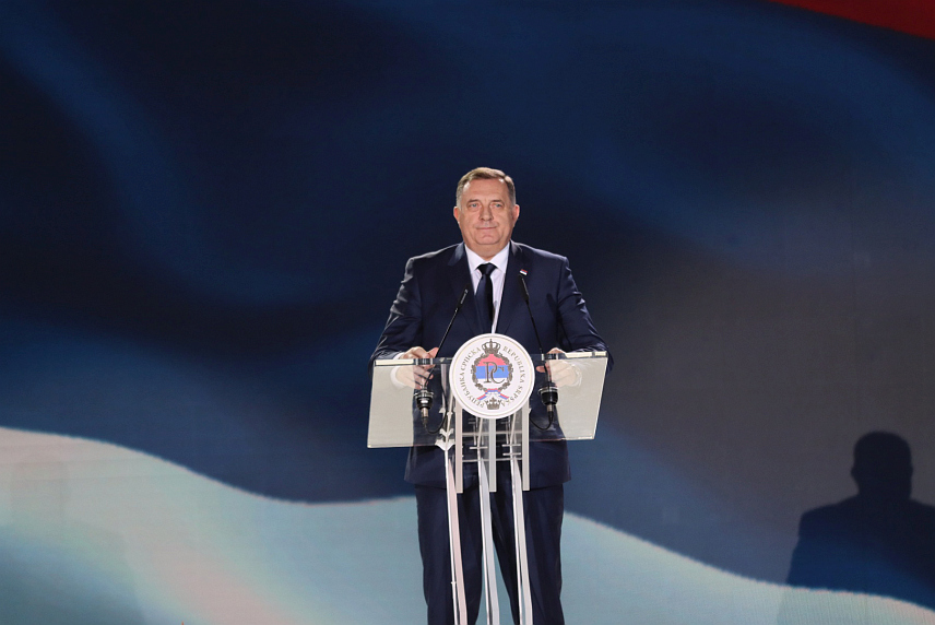 БАЊАЛУКА, 8. ЈАНУАРА /СРНА/ - Предсједник Републике Српске Милорад Додик током обраћања на свечаној академији поводом Дана Републике, 9. јануара.