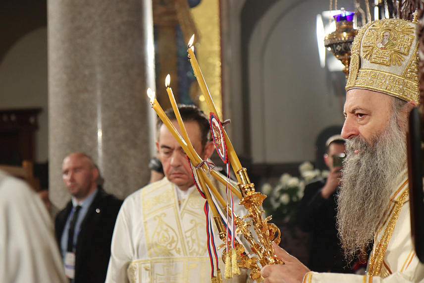 БАЊАЛУКА, 9. ЈАНУАРА /СРНА/ - У Саборном храму Христа Спаситеља у Бањалуци почела је Света архијерејска литургија коју служи Његова светост патријарх српски Порфирије поводом трећег дана Божића посвећеног Светом првомученику и архиђакону Стефану.