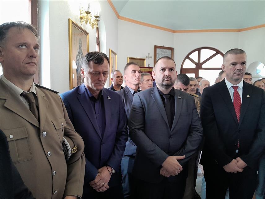 МРКОЊИЋ ГРАД, 10. ОКТОБРА /СРНА/ - У Мркоњић Граду почело је обиљежавање 29 година од агресије на 13 западнокрајишких општина и злочина над 2.214 српских цивила и војника који су починили припадници хрватских оружаних снага и такозване Армије БиХ.