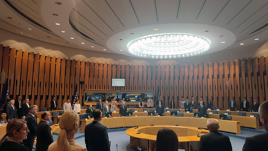 САРАЈЕВО, 10. ОКТОБРА /СРНА/ - Сједница Дома народа Парламентарне скупштине БиХ одржана данас у Сарајеву.	