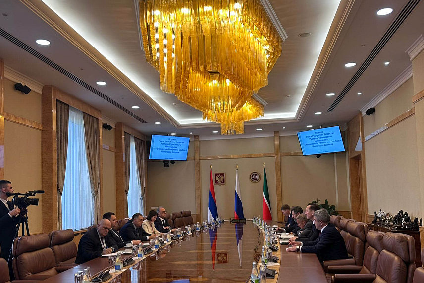 КАЗАЊ, 20. ОКТОБРА /СРНА/ - Састанак предсједника Републике Српске Милорада Додика и шефа Татарстана Рустама Миниханова у Казању у Руској Федерацији