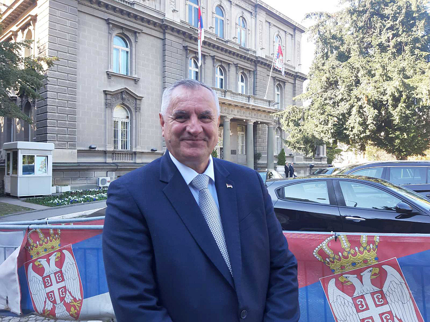 БЕОГРАД, 20. ОКТОБРА /СРНА/ - Премијер Републике Српске Радован Вишковић рекао је данас у Београду да је изложба "Војна дипломатија на путу ка слободи" поводом 80 година од ослобођења Београда од нацистичке окупације значајан догађај за српску историју, поготово у вријеме када се покушава прекрајати историја и уједно прилика да се види повезаност и љубав Срба са руским народом.