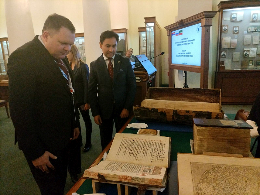 КАЗАЊ, 22. ОКТОБРА /СРНА/ - Министар за научнотехнолошки развој и високо образовање Жељко Будимир посјетио је данас Казањски федерални универзитет у руском граду Казањ у Републици Татарстан.