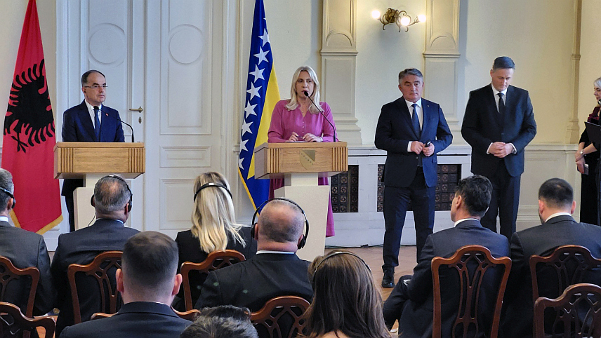 САРАЈЕВО, 22. ОКТОБРА /СРНА/ - Српски члан Предсједништва БиХ Жељка Цвијановић на конференцији за новинаре данас у Сарајеву након састанка чланова Предсједништва БиХ са предсједником Албаније Бајрамом Бегајем.	