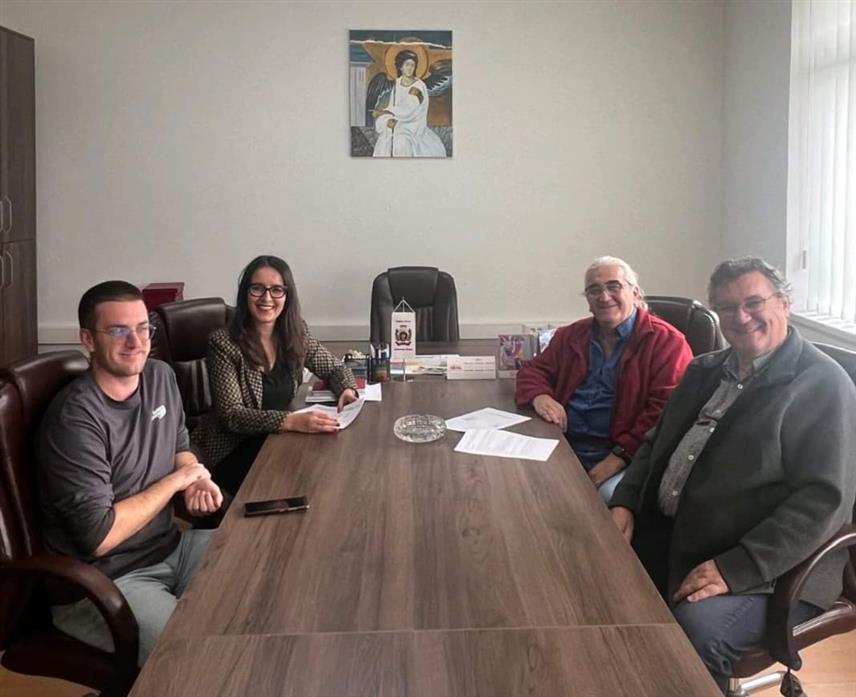 ДРВАР, 23. ОКТОБРА /СРНА/ - Начелник општине Дрвар Душица Рунић данас је потписала уговор о изради пројектно-техничке документације за реконструкцију споменика палим борцима Народноослободилачког рата на Шобић Брду у Дрвару вриједности 20.902 КМ.