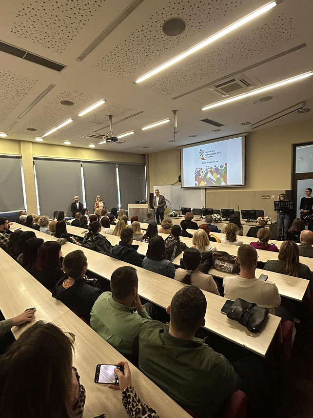 БАЊАЛУКА, 24. ОКТОБРА /СРНА/ - Декан Медицинског факултета Универзитета у Бањалуци Ранко Шкрбић обраћање поводом обиљежавања Свјетског дана радне терапије на Медицинском факултету.