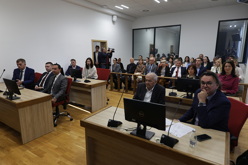 ТРЕБИЊЕ, 29. ОКТОБРА /СРНА/ - Основни суд у Требињу организовао је "Европски дан правде" с циљем да се грађанима приближи функционисање правосудног система и да се упознају о судској пракси у области заштите права на здраву животну средину.