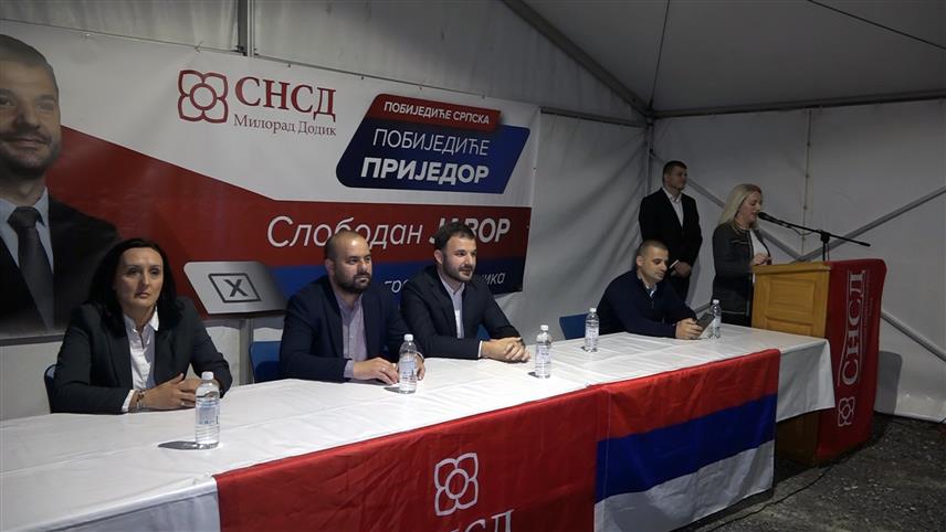 ПРИЈЕДОР, 2. ОКТОБРА /СРНА/ - Кандидат СНСД-а за одборника у Скупштини града Приједора Сања Паспаљ изјавила је да ће се, уколико добије повјерења грађана, залагати за добар однос између мјештана и градске власти.	
