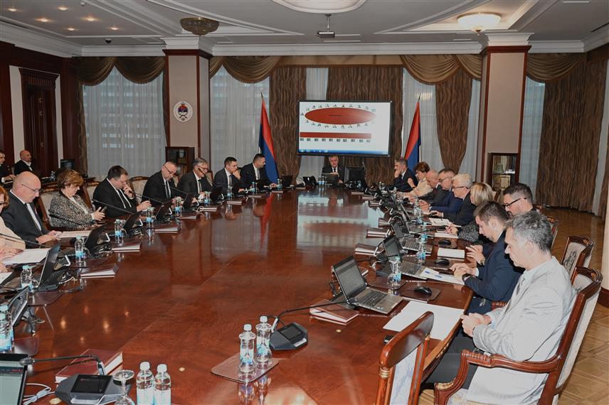 БАЊАЛУКА, 31. ОКТОБРА /СРНА/ - Сједница Владе Републике Српске.