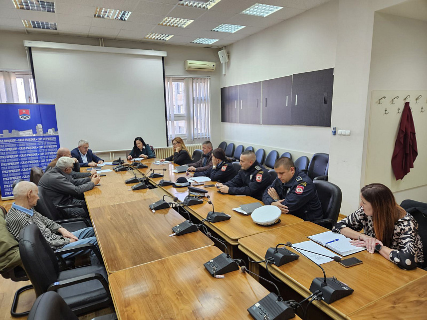 ПРИЈЕДОР, 31. ОКТОБРА /СРНА/ - Сједница Форума за безбједност заједнице одржана данас у Приједору.	