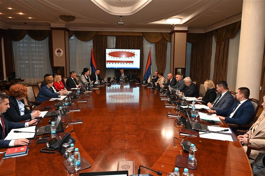 БАЊАЛУКА, 3. ОКТОБРА /СРНА/ - Сједница Влада Републике Српске.