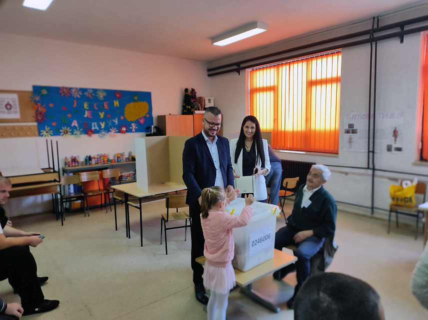 МОДРИЧА, 6. ОКТОБРА /СРНА/ - Кандидат СНСД-а за начелника општине Модрича Борислав Ракић . /ЕМБАРГО ДО 19.00 ЧАСОВА/