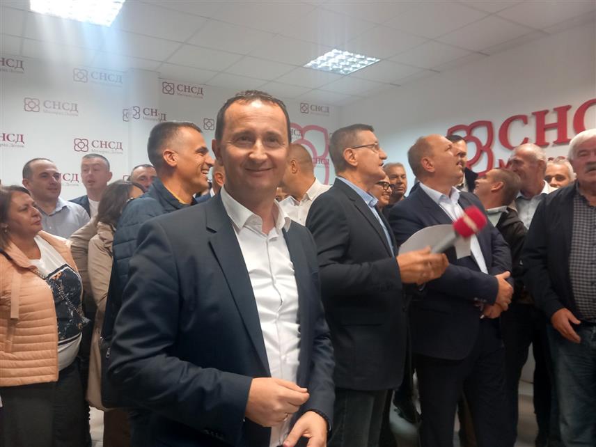 TРЕБИЊЕ, 6. ОКТОБРА /СРНА/ - Кандидат СНСД-а са коалицијом за градоначелника Tребиња Мирко Ћурић.
