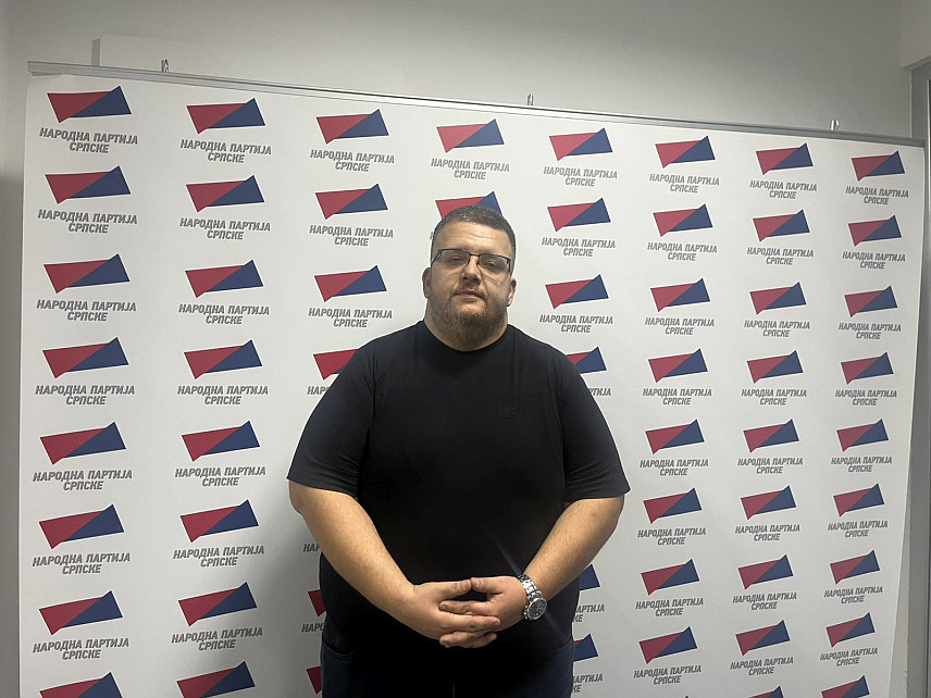 КОЗАРСКА ДУБИЦА, 6. ОКТОБРА /СРНА/ - Изборни штаб НПС до сада је прикупио резултате са 95 одсто бирачких мјеста рекао је новинарима Александар Зобеница из Инфомативне службе.