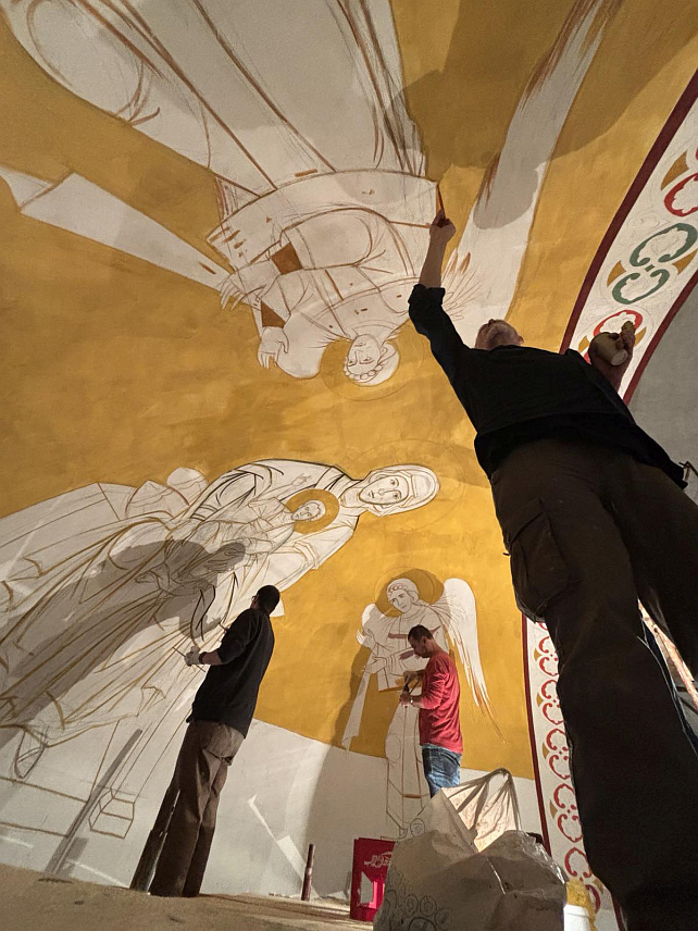 ФОЧА, 9. ОКТОБРА /СРНА/ - У Храму Светог Саве у Фочи, непуну годину након освештања, почело је живописање, једна од посљедих и најзахтјевнијих фаза у изградњи.	