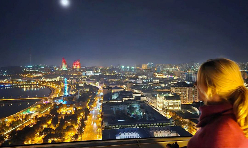 БАКУ, 10. НОВЕМБРА /СРНА/ - Српски члан Предсједништва БиХ Жељка Цвијановић стигла је у Баку.