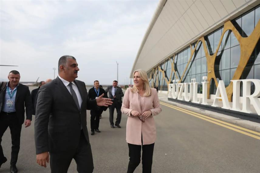 БАКУ, 11. НОВЕМБРА /СРНА/ - Српски члан Предсједништва БиХ Жељка Цвијановић из Бакуа је стигла у посјету региону Карабах у Азербејџану.