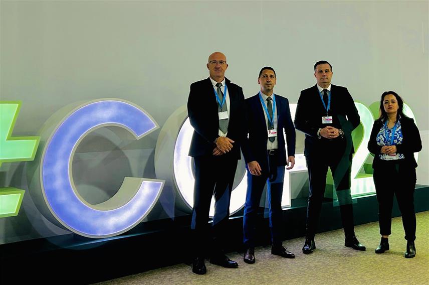 БАКУ, 13. НОВЕМБРА /СРНА/ - Министар за просторно уређење, грађевинарство и екологију Републике Српске Бојан Випотник, предводи делегацију БиХ на пленарној сједници на 29. засједању Конференције држава чланица Оквирне конвенције УН о промјени климе која се одржава у Бакуу.