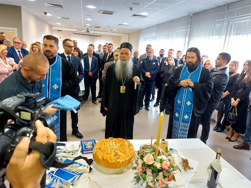 БИЈЕЉИНА, 14. НОВЕМБРА /СРНА/ - Бијељинска Болница "Свети врачеви" прославила је данас крсну славу.