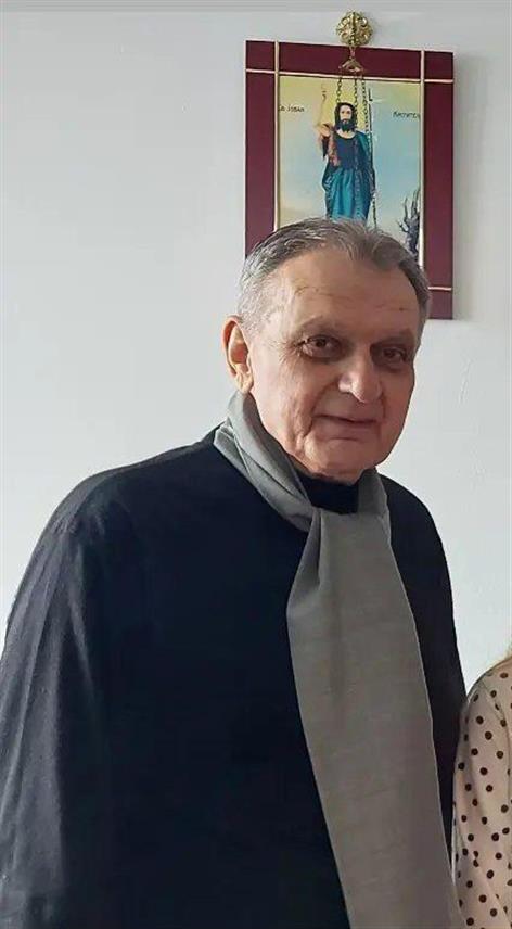 ВЛАСЕНИЦА, 16. НОВЕМБРА /СРНА/ - Потпуковник Полиције Републике Српске Мане Ђурић /59/ из Власенице, борац прве каегорије у Одбрамбено-отаџбинском рату, преминуо је послије дуге и тешке болести.