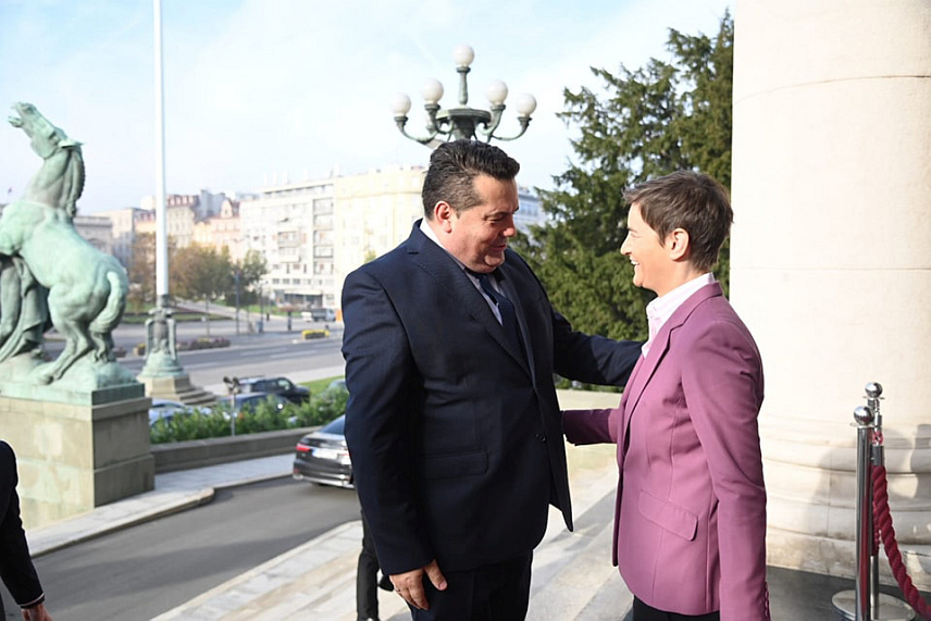 БЕОГРАД, 19. НОВЕМБРА /СРНА/ - Предсједник Народне скупштине Републике Српске Ненад Стевандић састао се данас у Београду са предсједником Скупштине Србије Аном Брнабић.